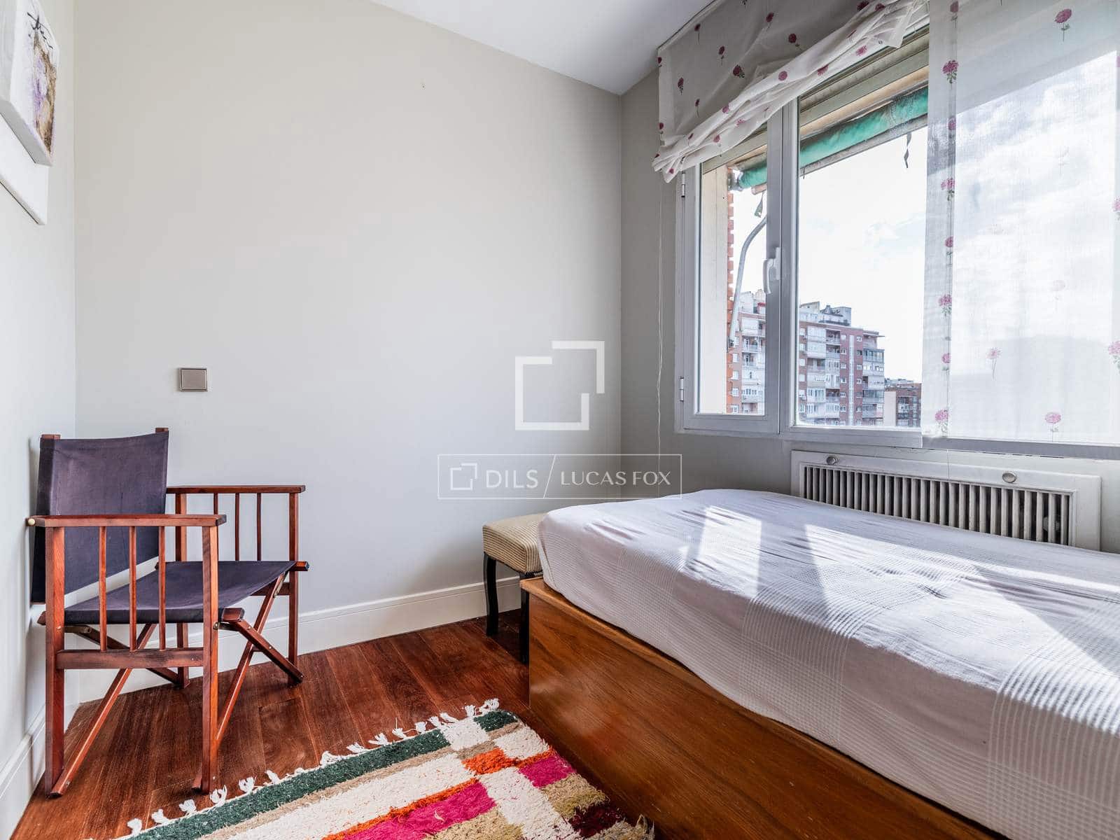 Apartamento de 4 habitaciones en Madrid ciudad en venta con garaje - 1.790.000 € (Ref: 10138786)