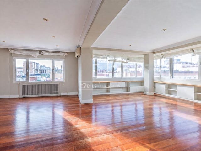 Apartamento de 4 habitaciones en Nueva España, Madrid ciudad en venta con garaje - 1.790.000 € (Ref: 10138786)
