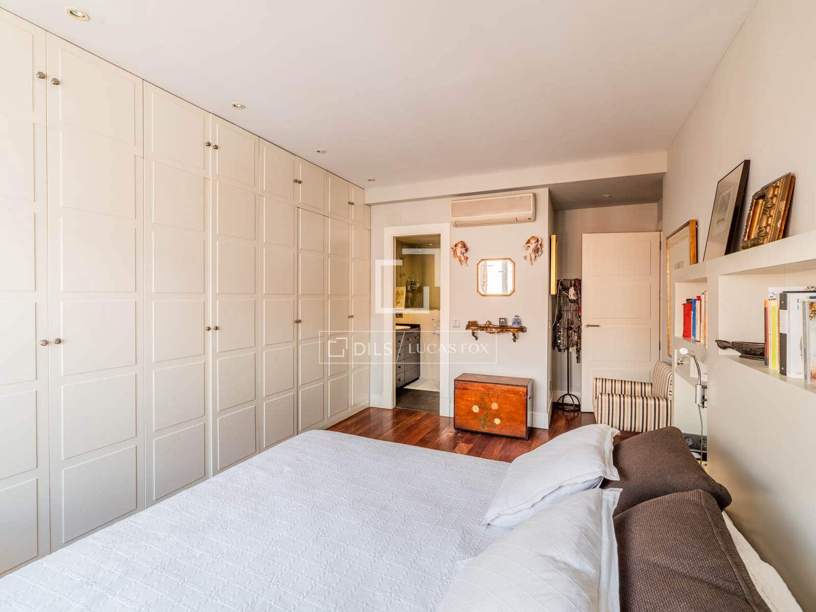 Apartamento de 4 habitaciones en Madrid ciudad en venta con garaje - 1.790.000 € (Ref: 10138786)