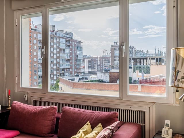 Apartamento de 4 habitaciones en Nueva España, Madrid ciudad en venta con garaje - 1.790.000 € (Ref: 10138786)