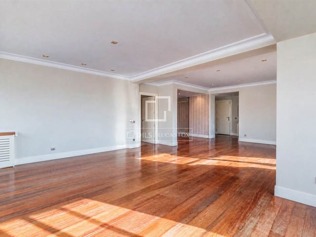 Apartamento de 4 habitaciones en Nueva España, Madrid ciudad en venta con garaje - 1.790.000 € (Ref: 10138786)