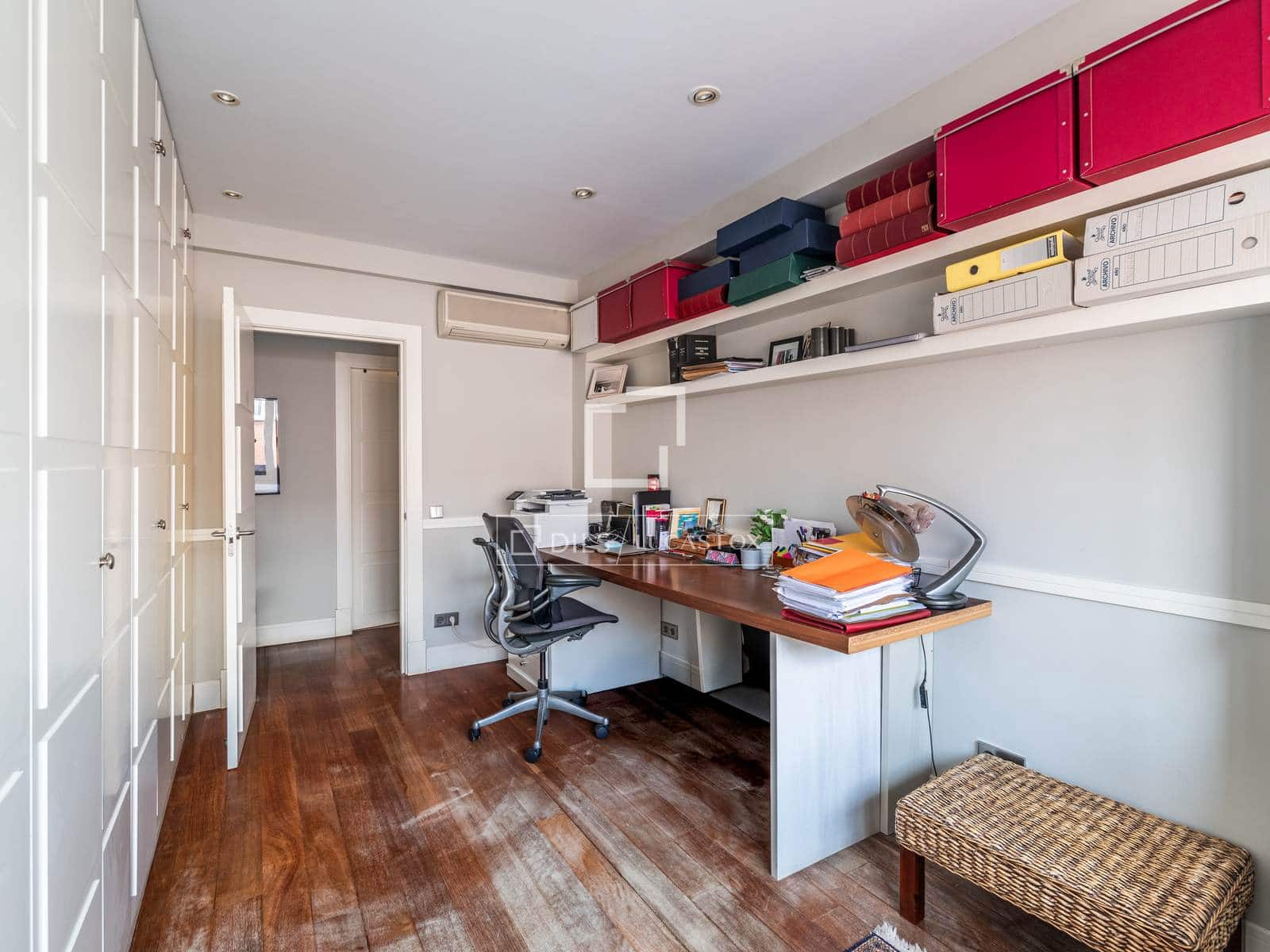 Apartamento de 4 habitaciones en Madrid ciudad en venta con garaje - 1.790.000 € (Ref: 10138786)