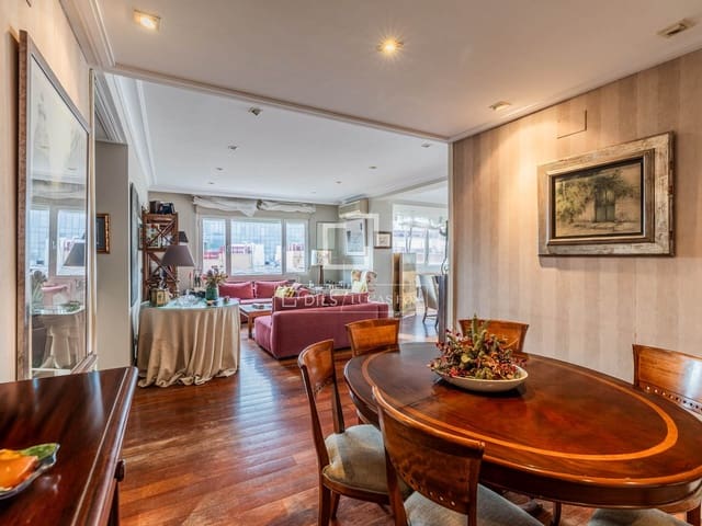 Apartamento de 4 habitaciones en Nueva España, Madrid ciudad en venta con garaje - 1.790.000 € (Ref: 10138786)