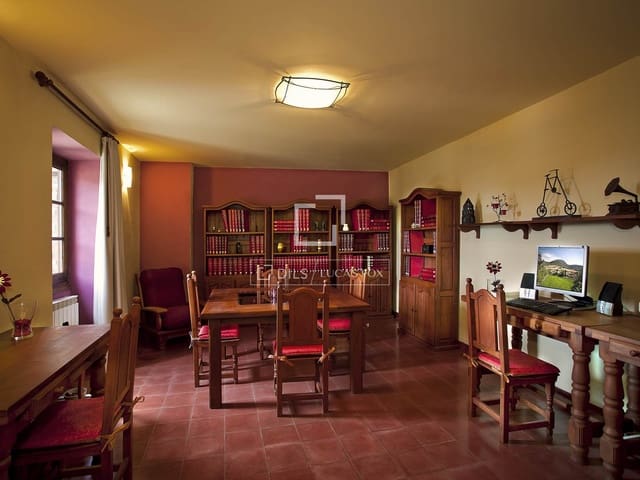 8 sypialnia Finka/Dom wiejski na sprzedaż w Guesálaz z garażem - 3 500 000 € (Ref: 10138789)