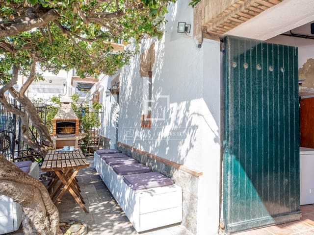 8 soverom Villa til salgs i Cadaqués med garasje - € 7 400 000 (Ref: 10139953)