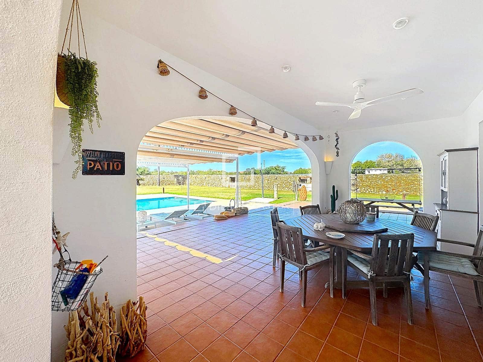 7 soverom Finca/Herregård til salgs i Mahon / Mao med svømmebasseng garasje - € 2 800 000 (Ref: 10139955)