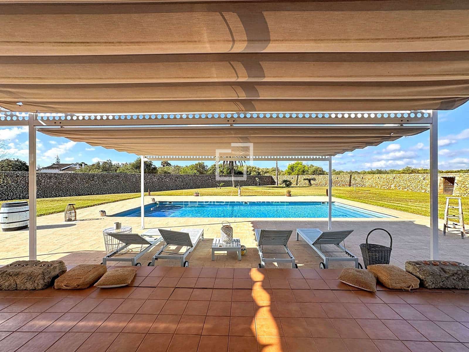 7 soverom Finca/Herregård til salgs i Mahon / Mao med svømmebasseng garasje - € 2 800 000 (Ref: 10139955)