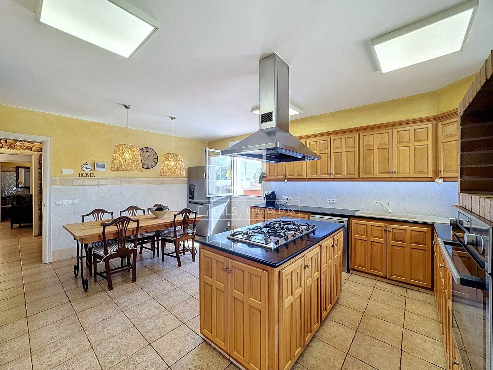 7 soverom Finca/Herregård til salgs i Mahon / Mao med svømmebasseng garasje - € 2 800 000 (Ref: 10139955)