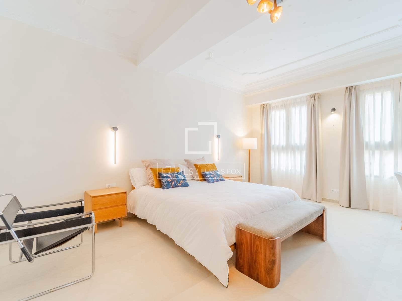 3 quarto Apartamento para arrendar em Valencia cidade - 3 300 € (Ref: 10139956)