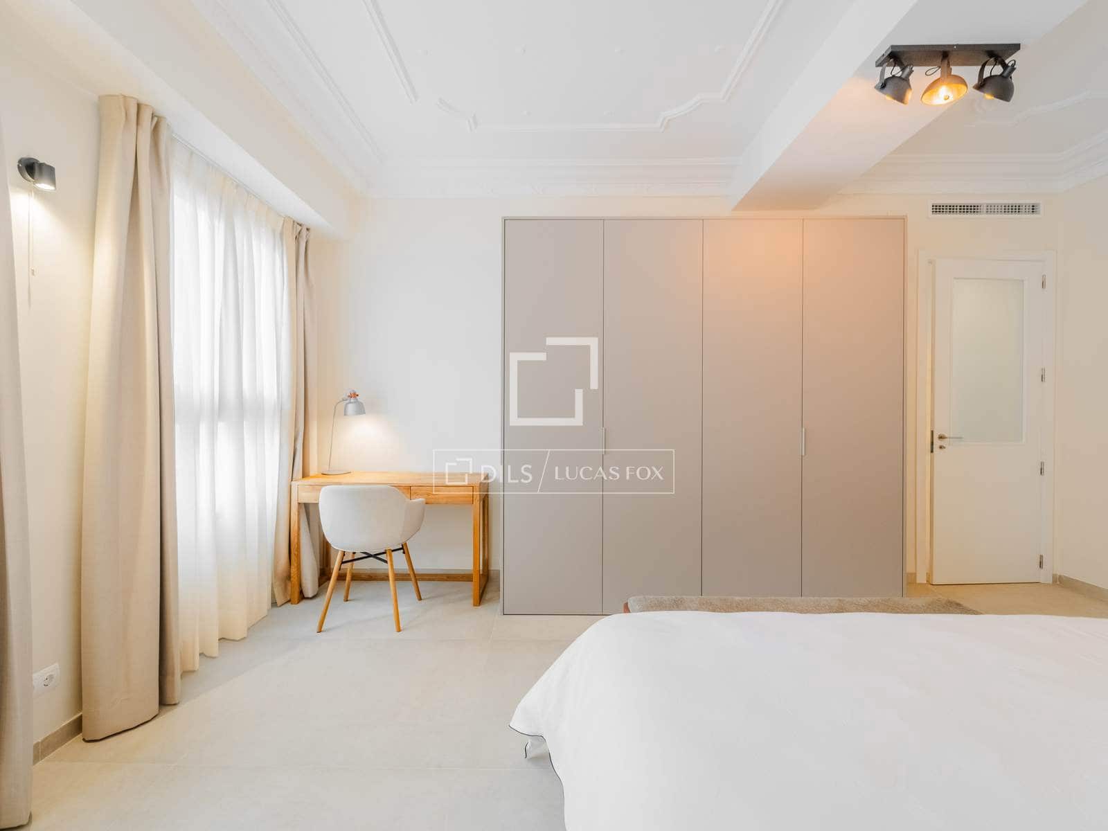 3 quarto Apartamento para arrendar em Valencia cidade - 3 300 € (Ref: 10139956)