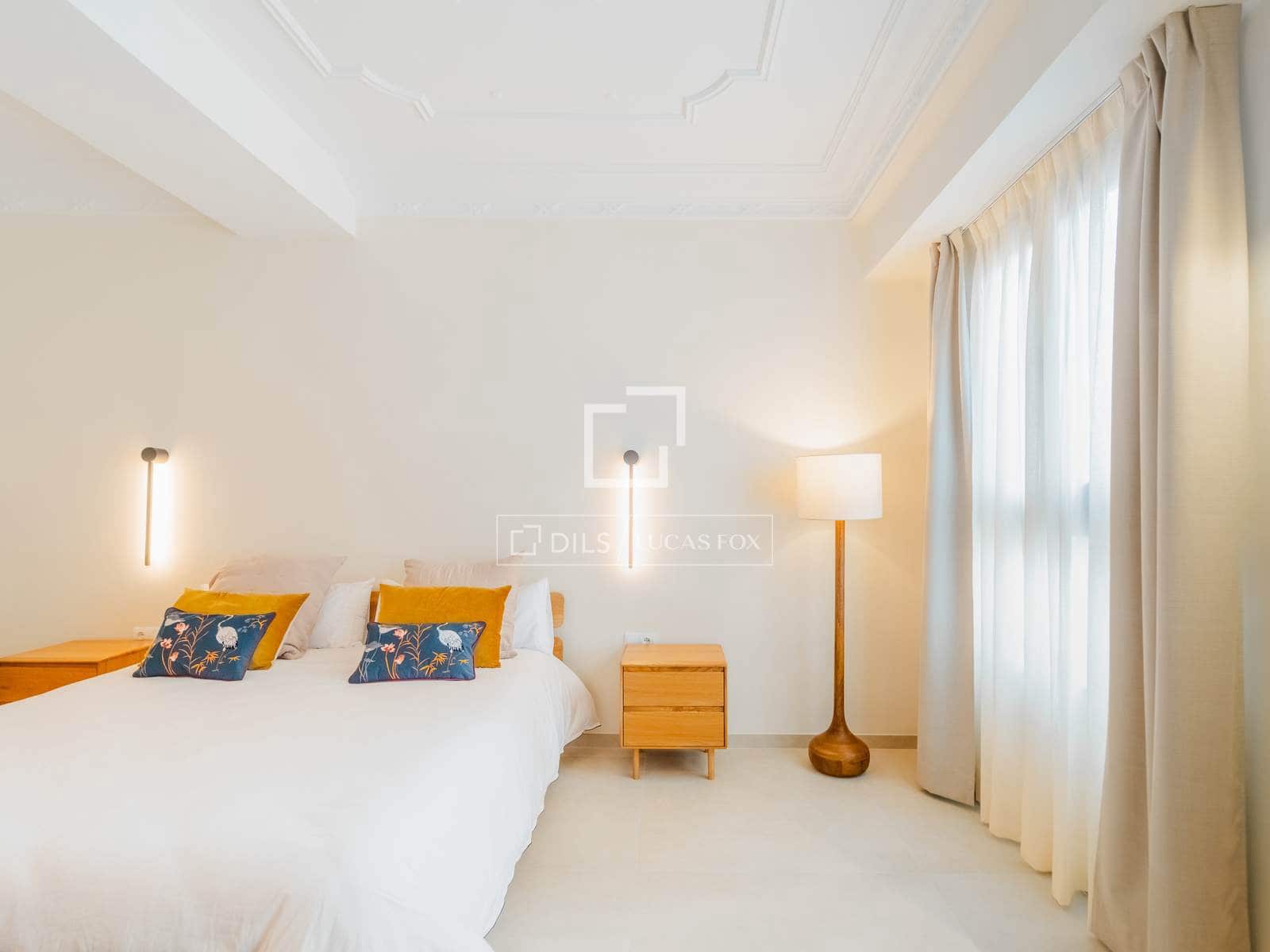 3 quarto Apartamento para arrendar em Valencia cidade - 3 300 € (Ref: 10139956)