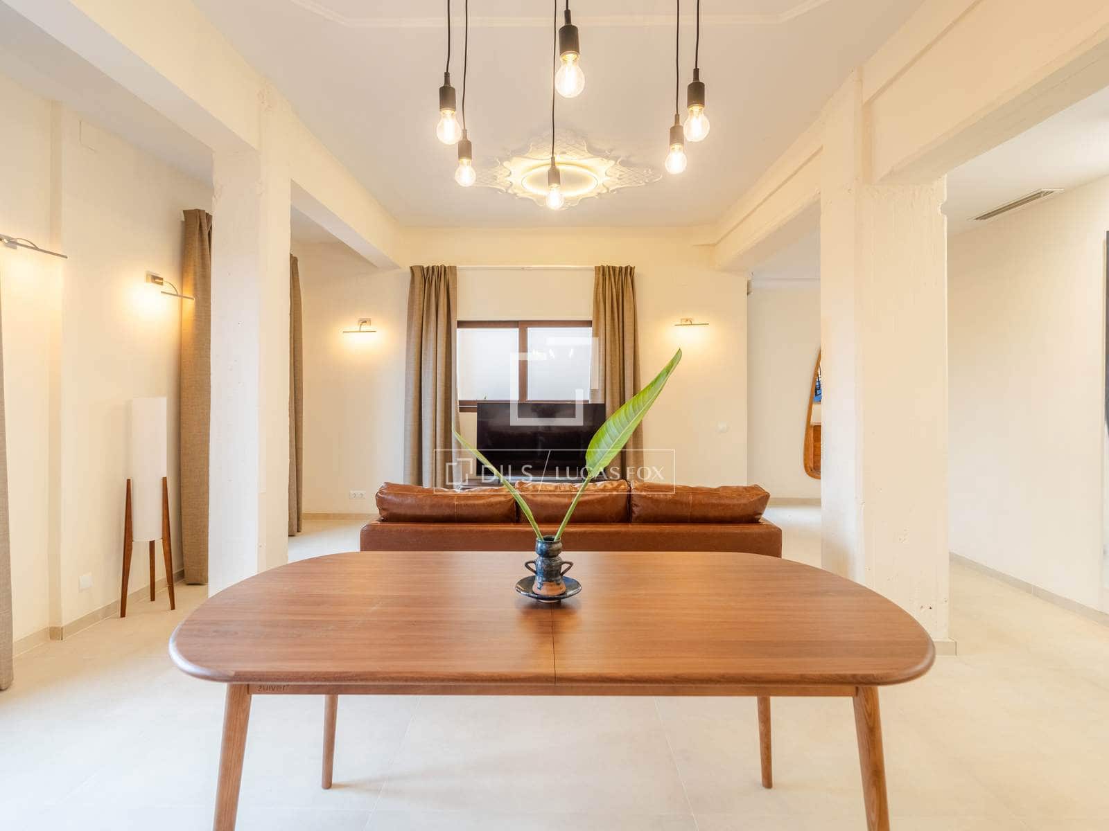 3 quarto Apartamento para arrendar em Valencia cidade - 3 300 € (Ref: 10139956)
