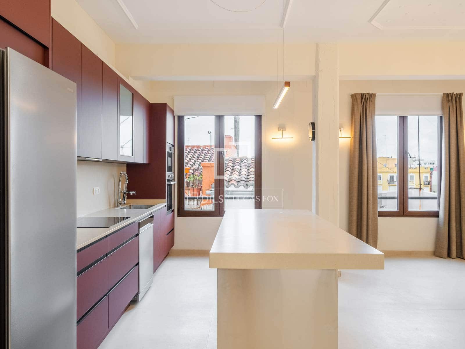 3 quarto Apartamento para arrendar em Valencia cidade - 3 300 € (Ref: 10139956)