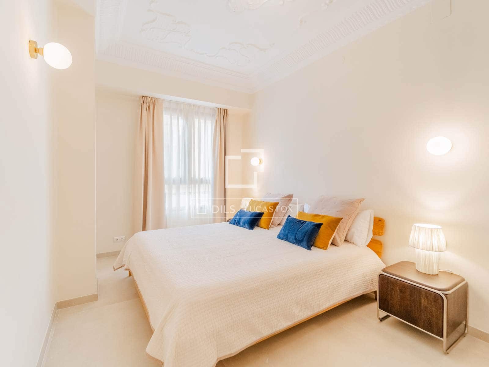 3 quarto Apartamento para arrendar em Valencia cidade - 3 300 € (Ref: 10139956)