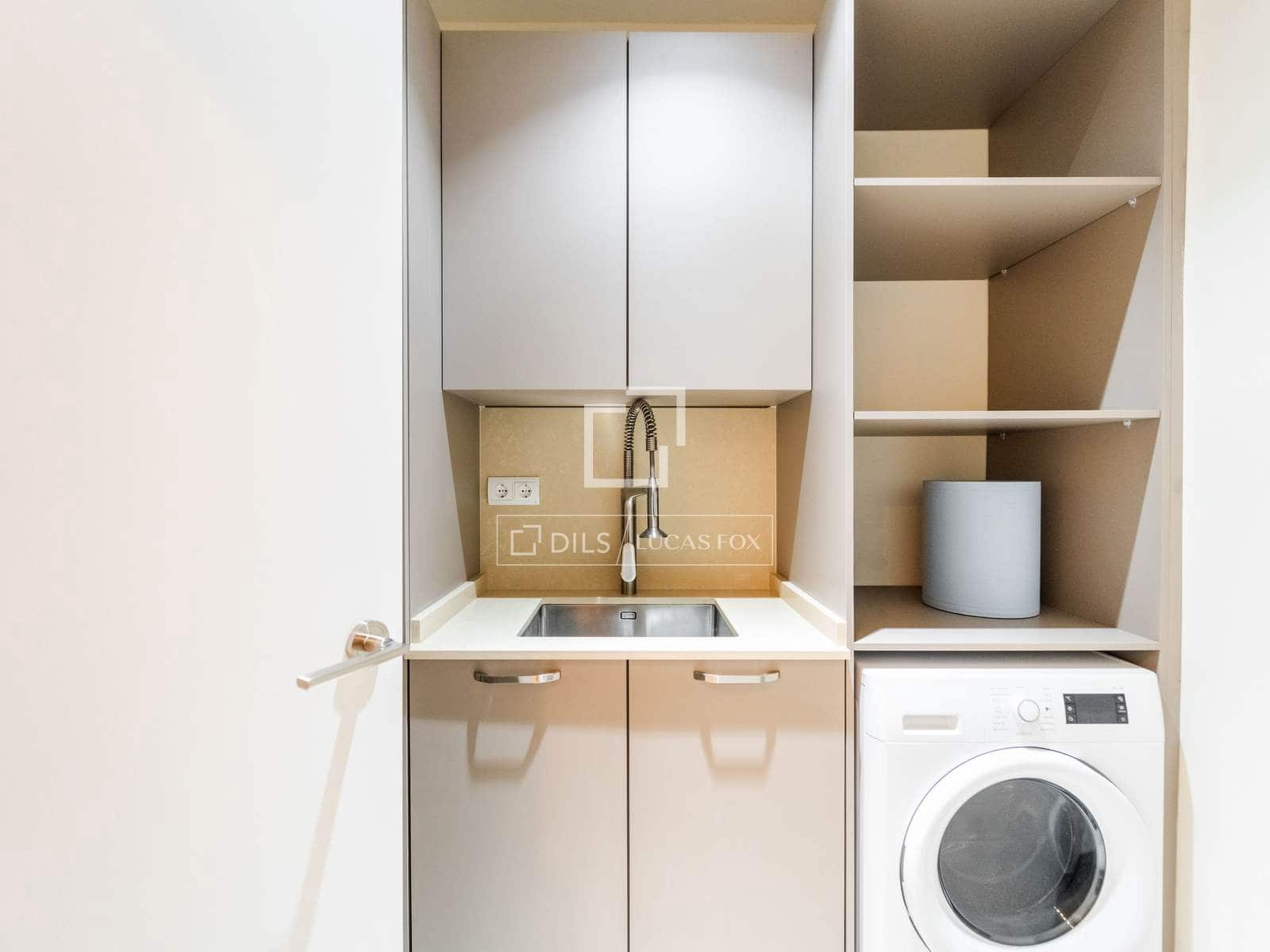 3 quarto Apartamento para arrendar em Valencia cidade - 3 300 € (Ref: 10139956)