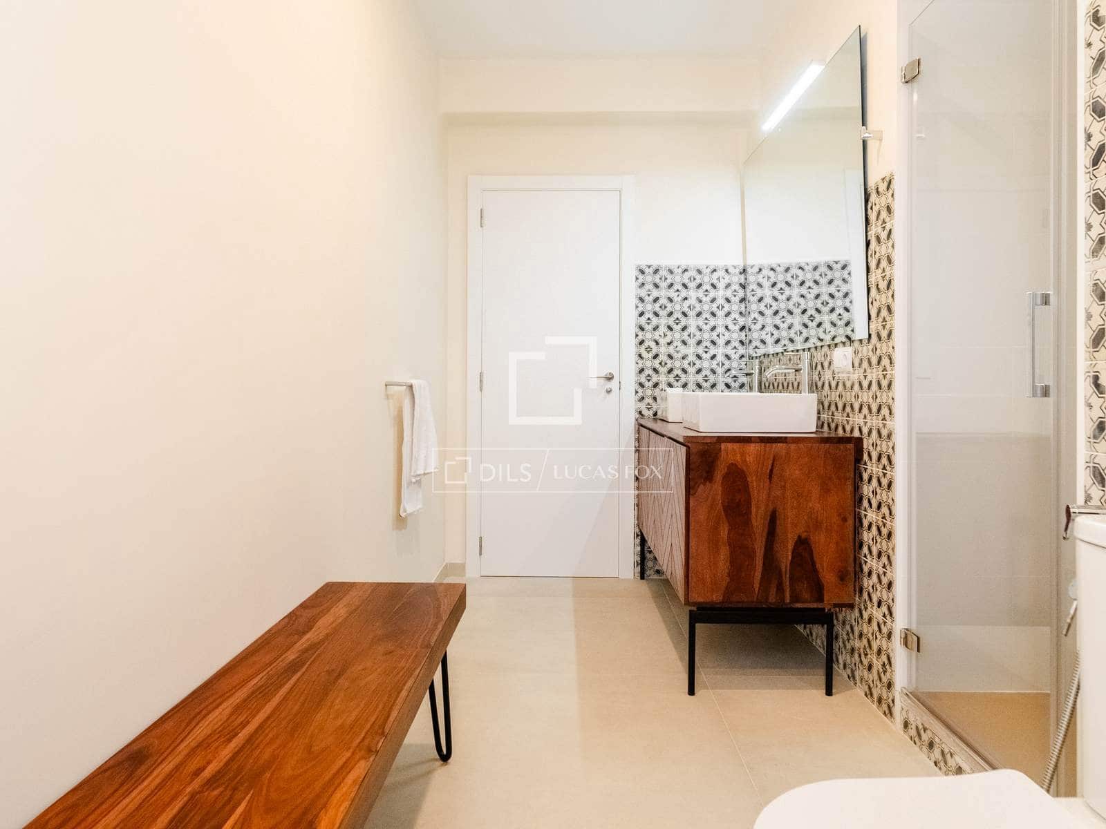 3 quarto Apartamento para arrendar em Valencia cidade - 3 300 € (Ref: 10139956)