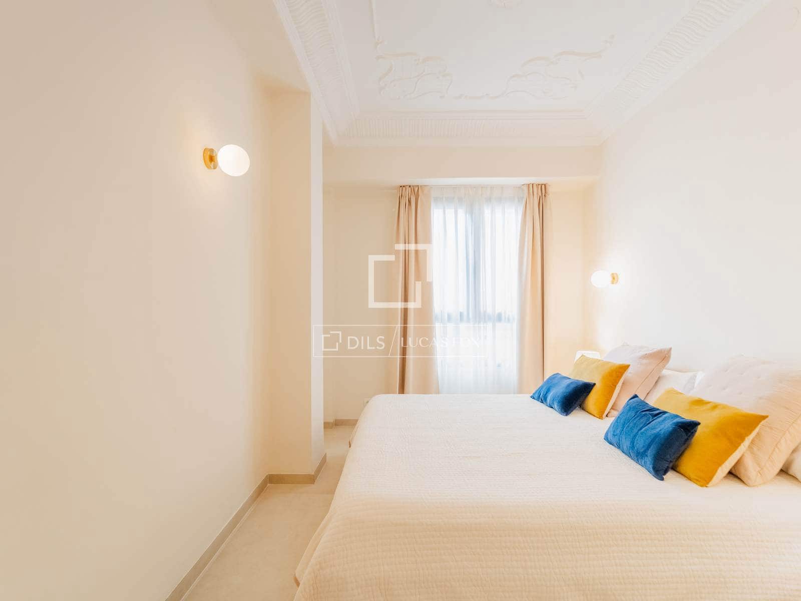 3 quarto Apartamento para arrendar em Valencia cidade - 3 300 € (Ref: 10139956)