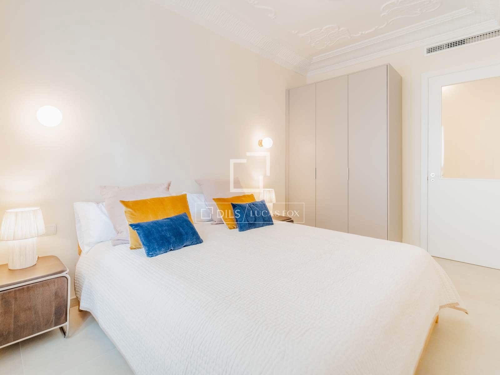 3 quarto Apartamento para arrendar em Valencia cidade - 3 300 € (Ref: 10139956)