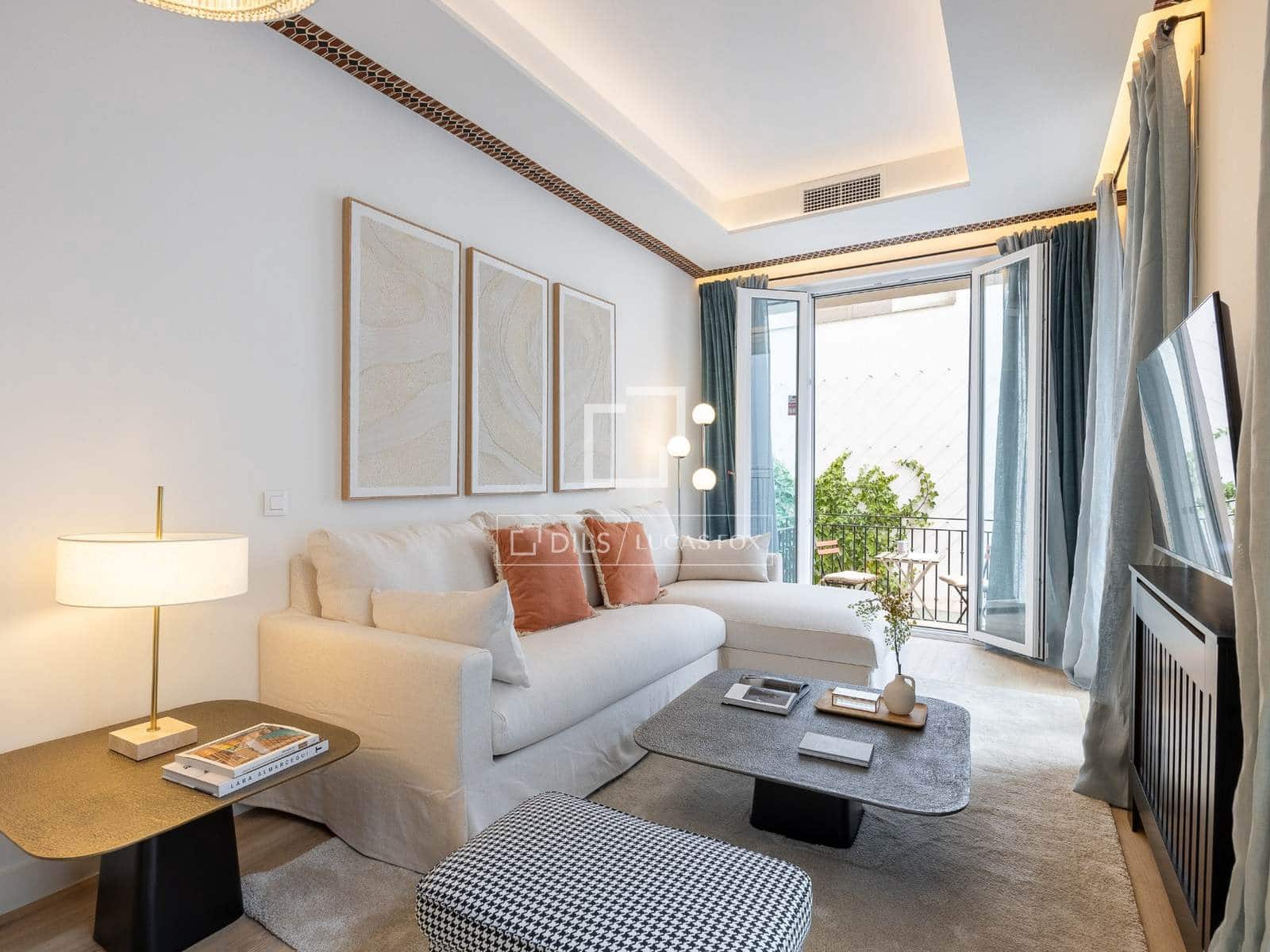 1 soveværelse Lejlighed til leje i Madrid by - € 2.600 (Ref: 10140153)