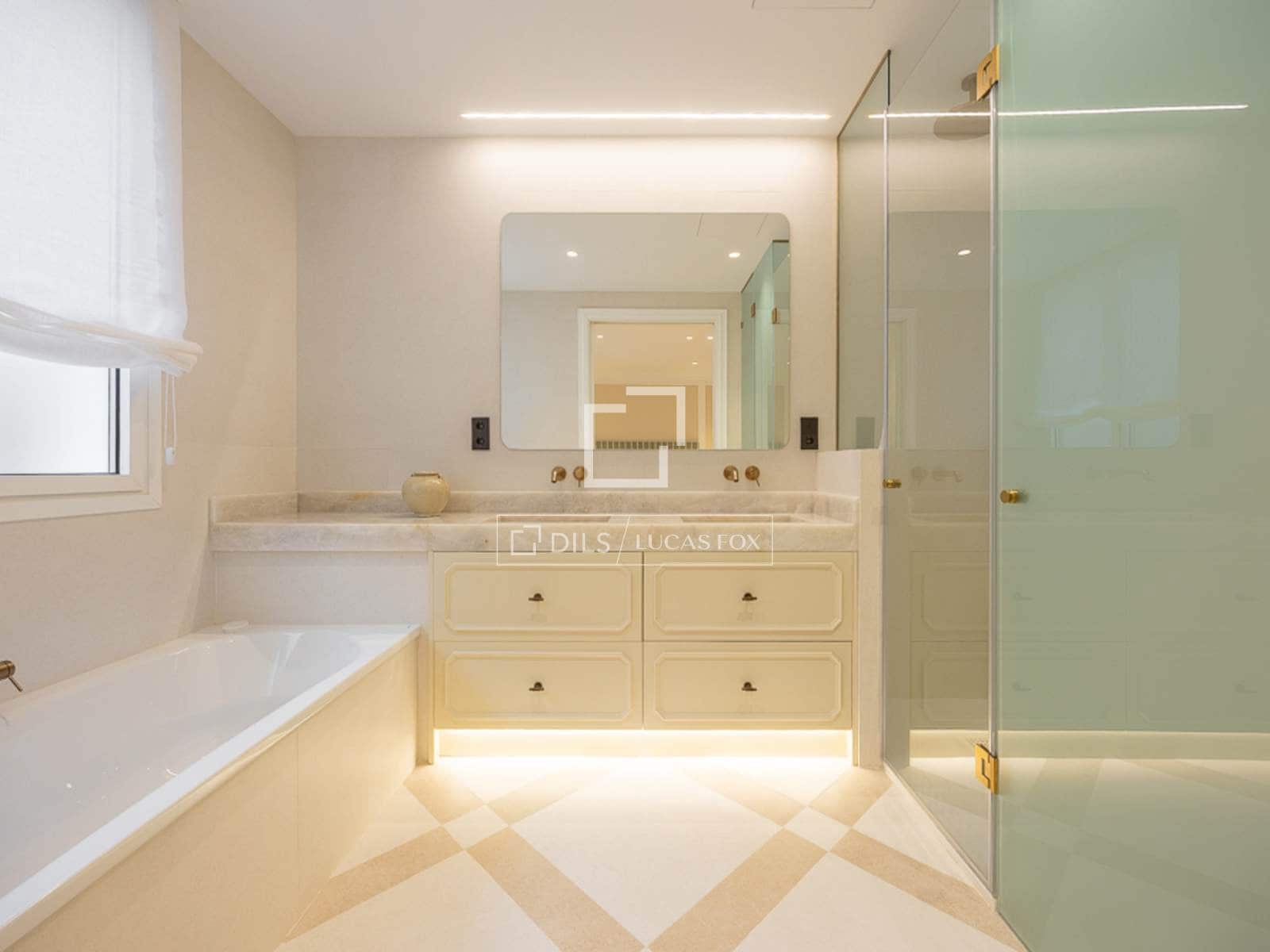 3 quarto Apartamento para venda em Madrid cidade - 3 900 000 € (Ref: 10140288)
