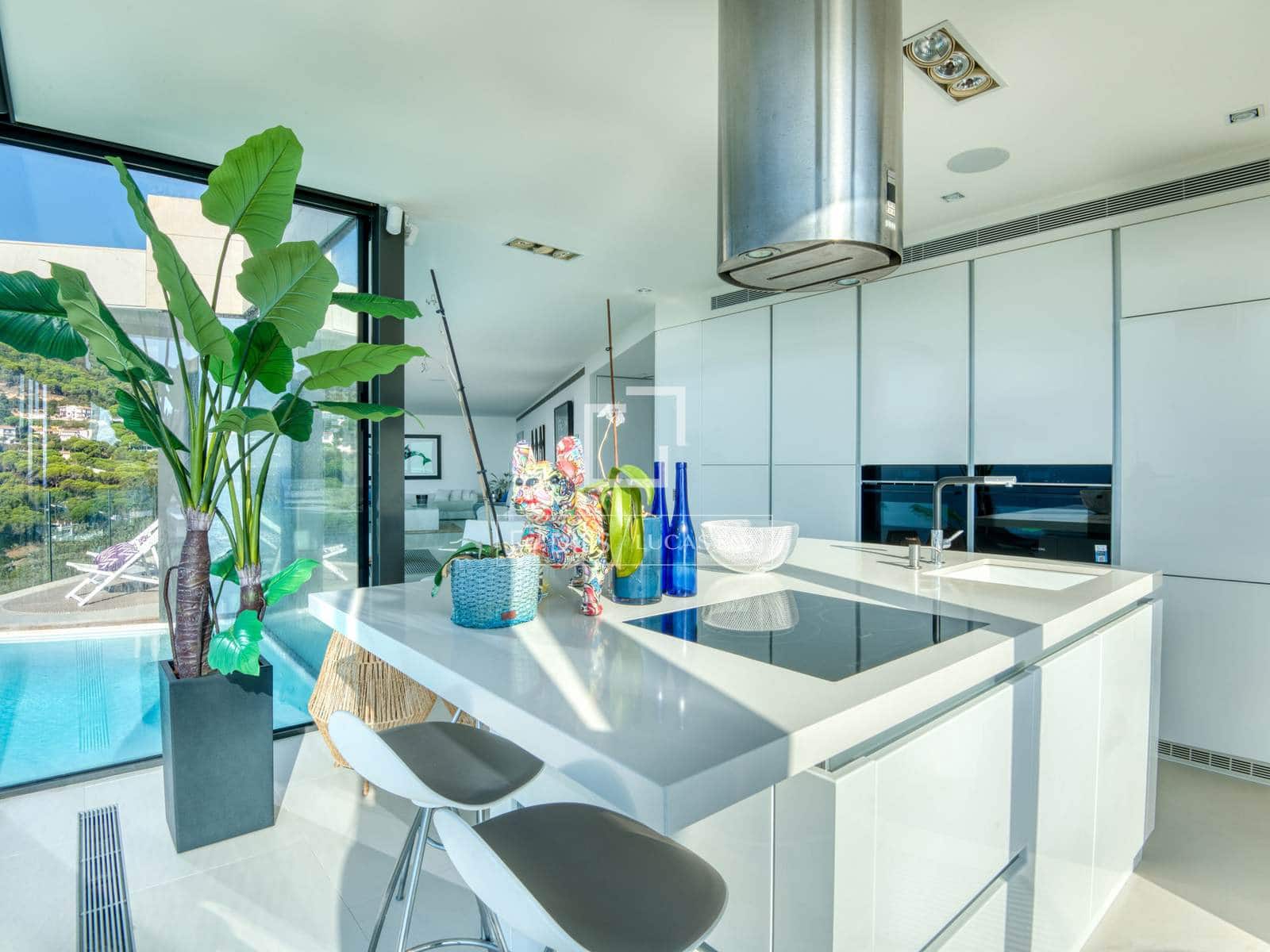3 quarto Moradia para venda em Santa Cristina d'Aro com piscina garagem - 2 380 000 € (Ref: 10141403)