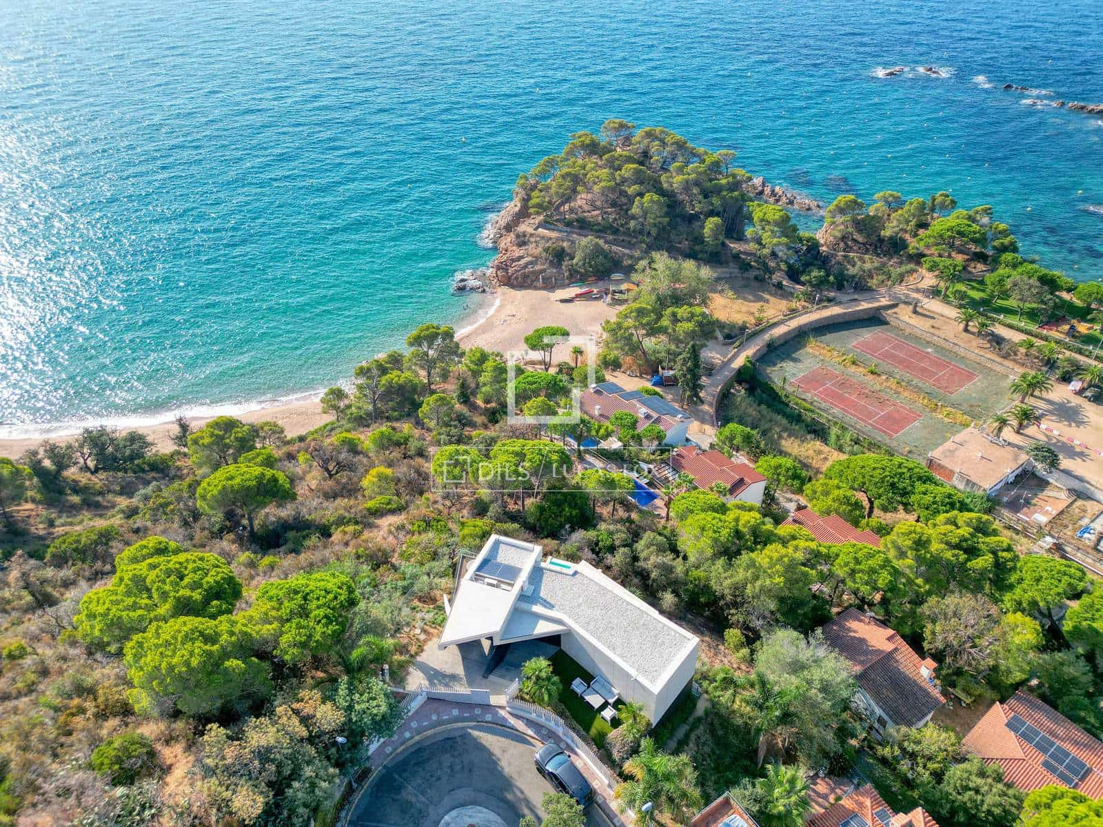 3 quarto Moradia para venda em Santa Cristina d'Aro com piscina garagem - 2 380 000 € (Ref: 10141403)