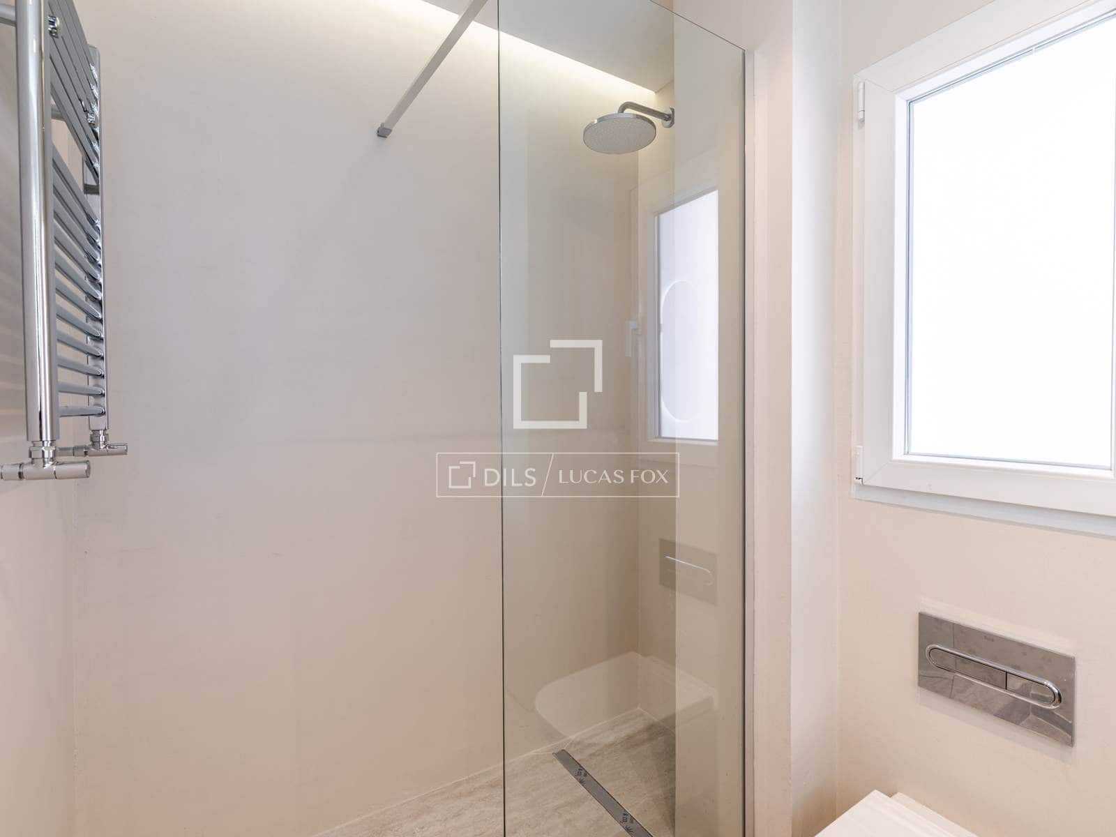 4 makuuhuone Huoneisto myytävänä paikassa Madrid kaupunki - 1 880 000 € (Ref: 10141476)