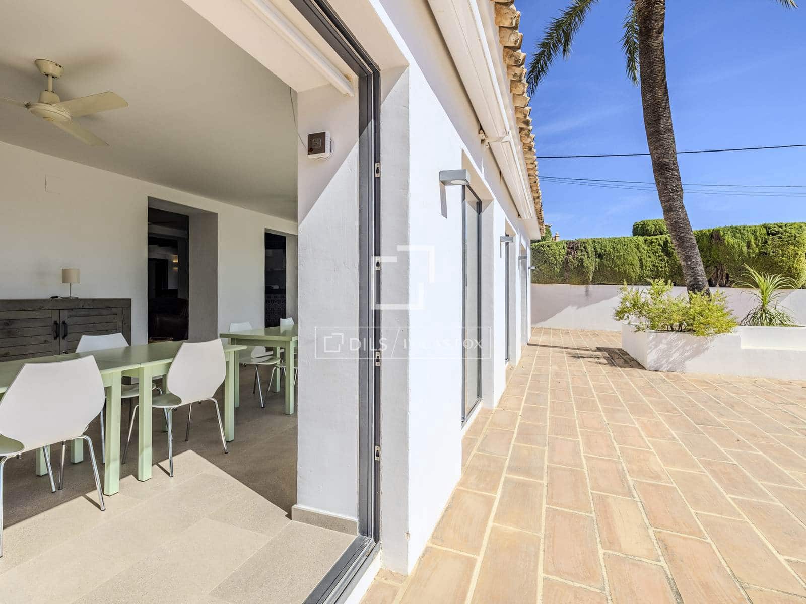 7 soveværelse Villa til salg i Teulada med swimmingpool garage - € 1.350.000 (Ref: 10144736)