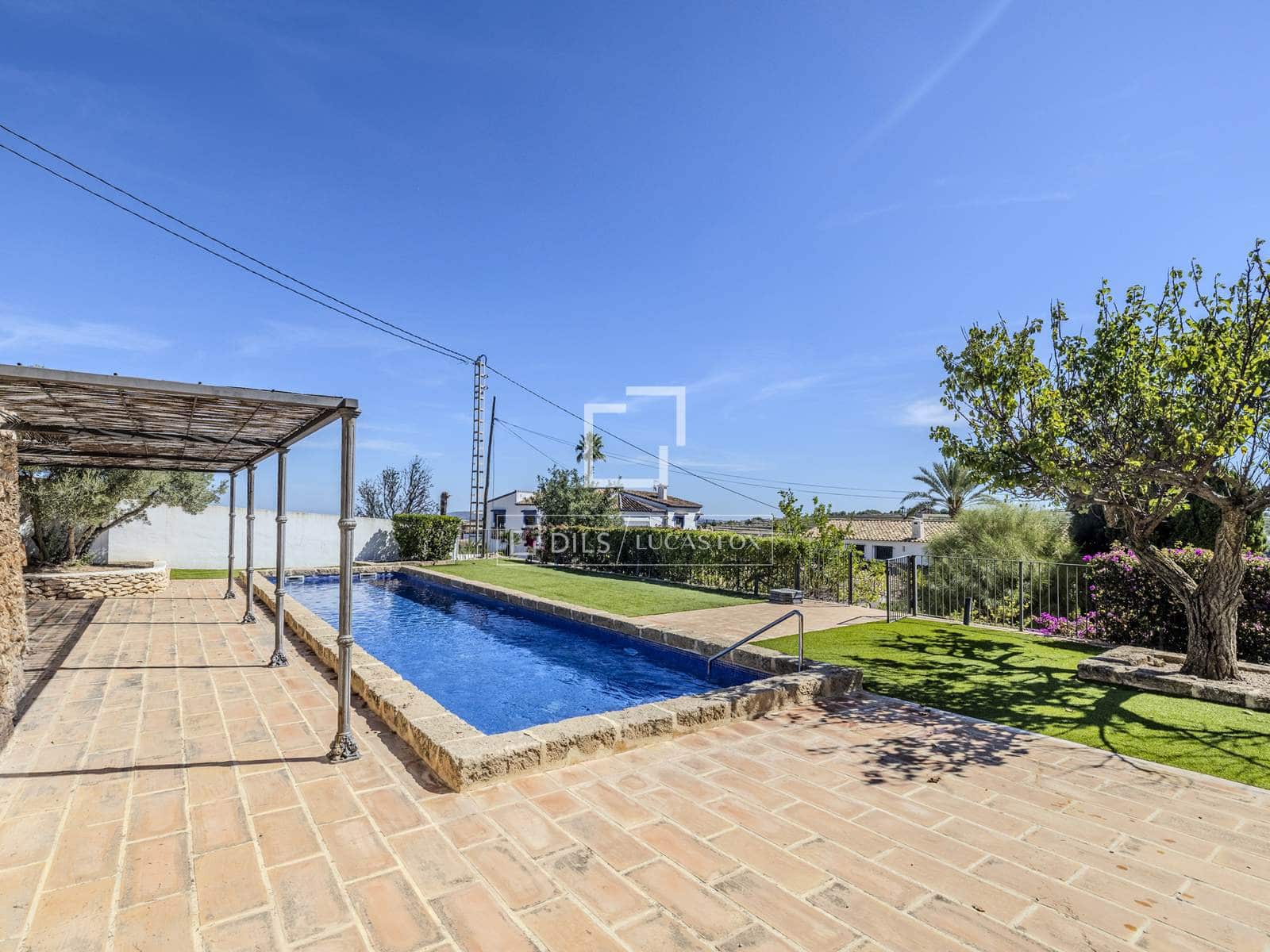 7 soveværelse Villa til salg i Teulada med swimmingpool garage - € 1.350.000 (Ref: 10144736)