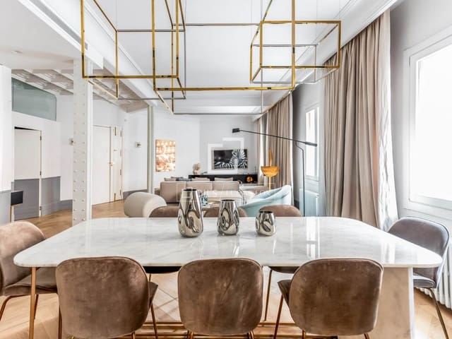 Apartamento de 4 habitaciones en Almagro, Madrid ciudad en alquiler - 8.500 € (Ref: 10144894)