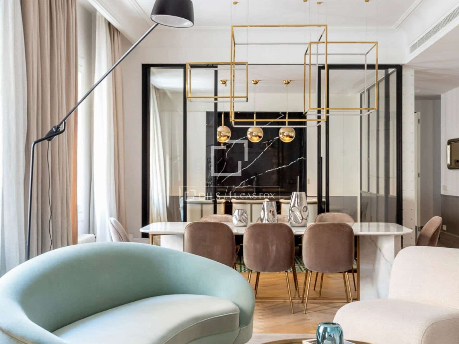 Apartamento de 4 habitaciones en Madrid ciudad en alquiler - 8.500 € (Ref: 10144894)