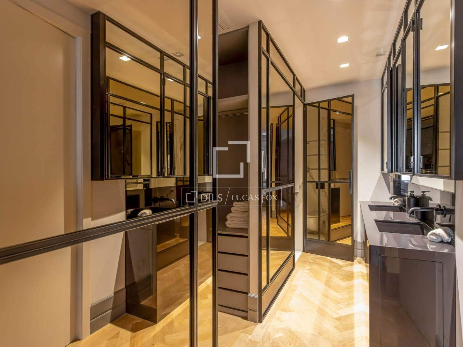Apartamento de 4 habitaciones en Madrid ciudad en alquiler - 8.500 € (Ref: 10144894)