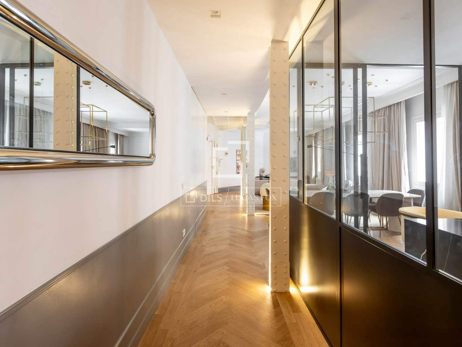 Apartamento de 4 habitaciones en Madrid ciudad en alquiler - 8.500 € (Ref: 10144894)