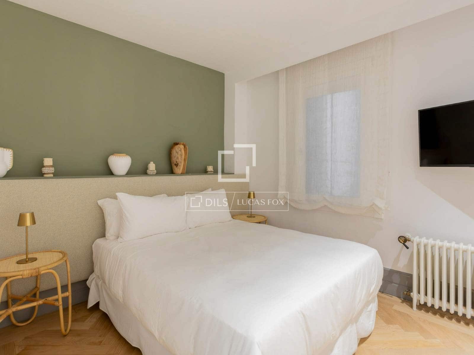 Apartamento de 4 habitaciones en Madrid ciudad en alquiler - 8.500 € (Ref: 10144894)