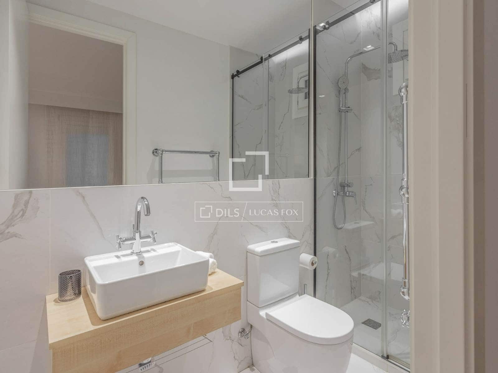 Apartamento de 4 habitaciones en Madrid ciudad en alquiler - 8.500 € (Ref: 10144894)