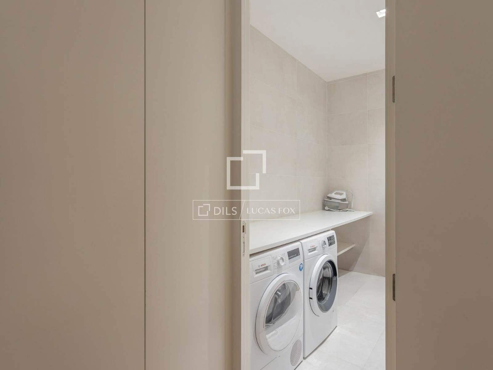 Apartamento de 4 habitaciones en Madrid ciudad en alquiler - 8.500 € (Ref: 10144894)