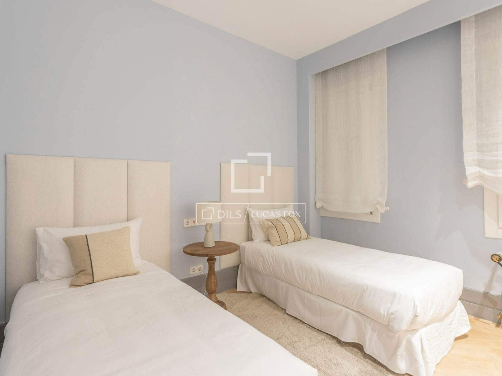 Apartamento de 4 habitaciones en Madrid ciudad en alquiler - 8.500 € (Ref: 10144894)