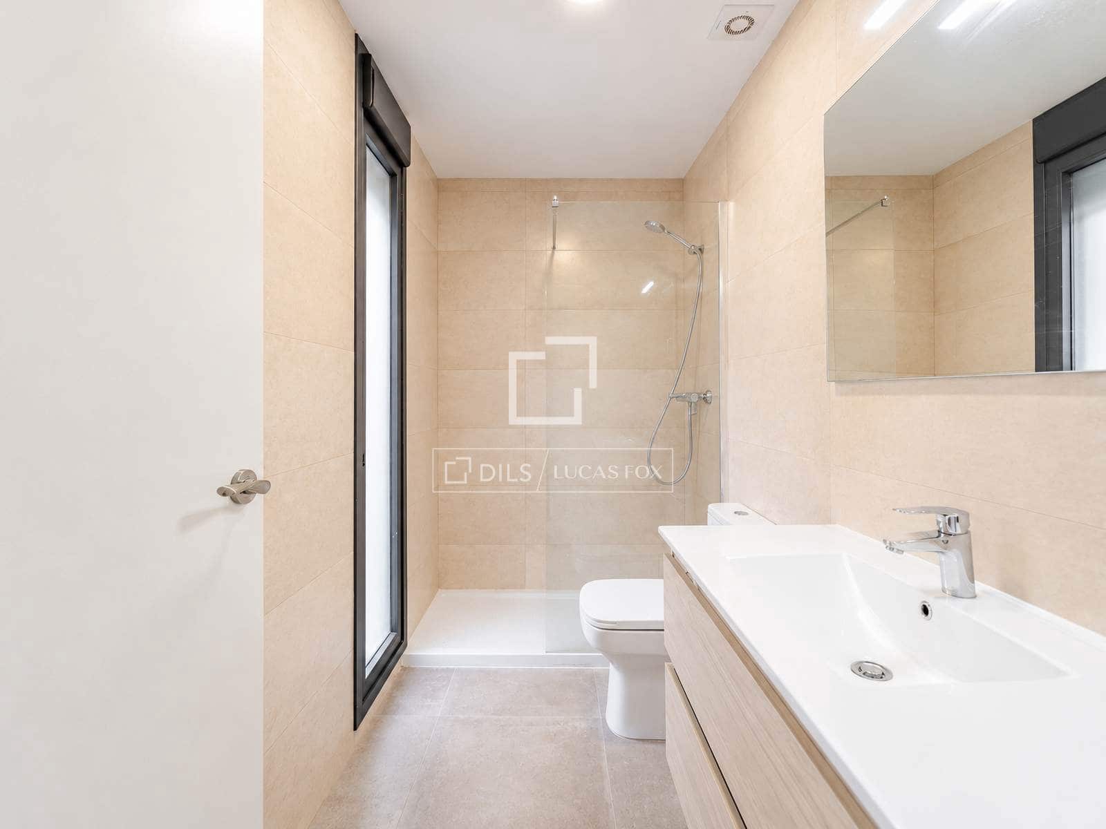 3 soverom Villa til salgs i Valencia by med svømmebasseng garasje - € 749 000 (Ref: 10144895)