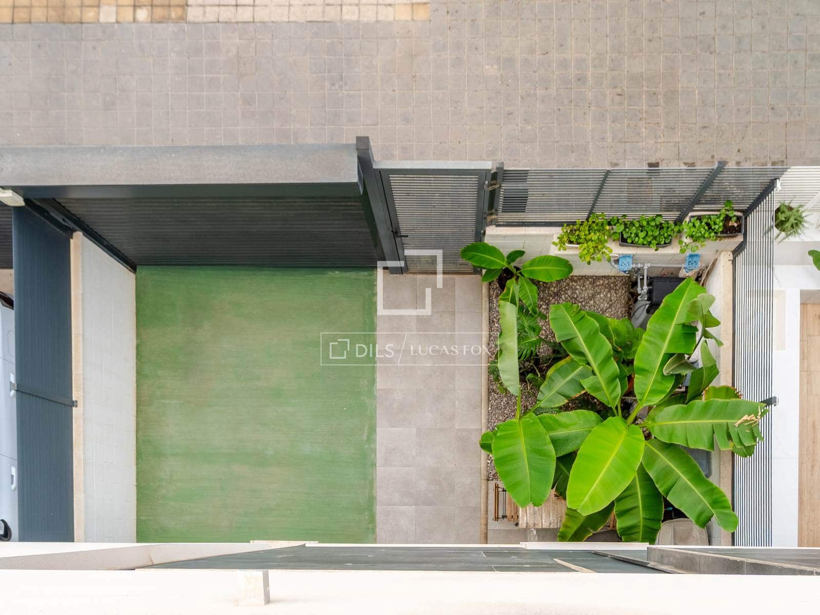 3 soverom Villa til salgs i Valencia by med svømmebasseng garasje - € 749 000 (Ref: 10144895)