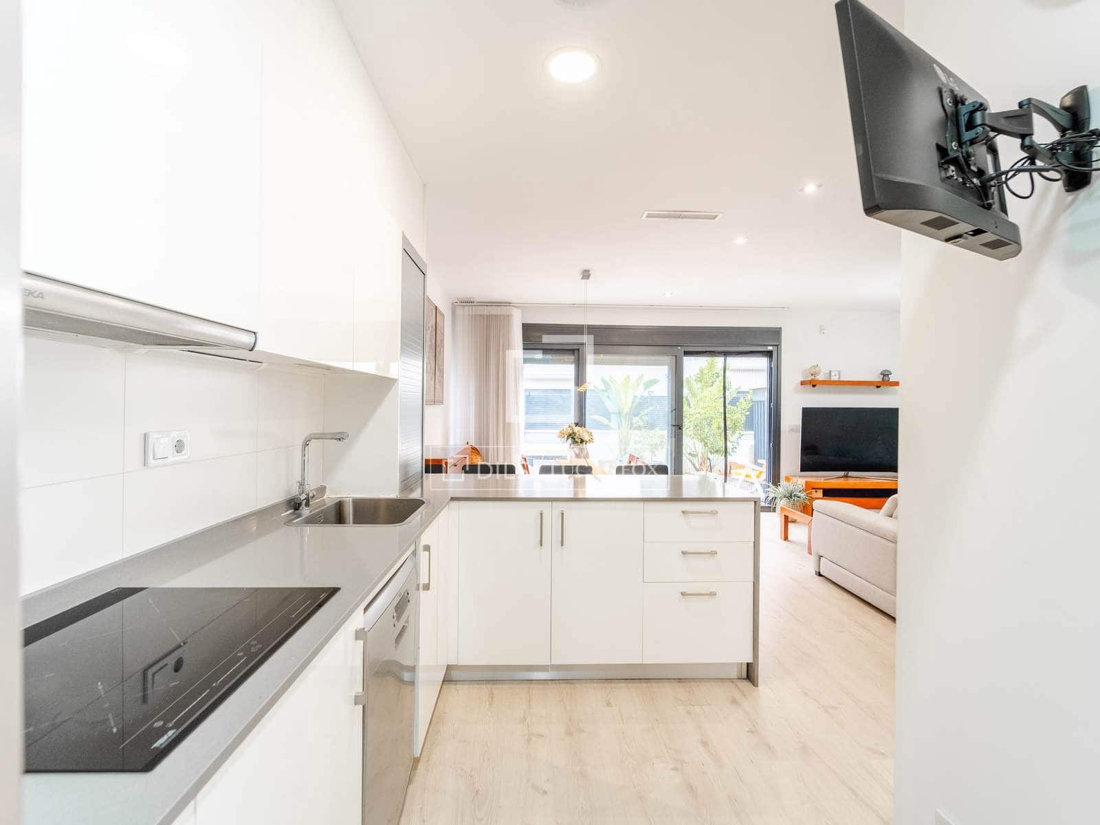 3 soverom Villa til salgs i Valencia by med svømmebasseng garasje - € 749 000 (Ref: 10144895)