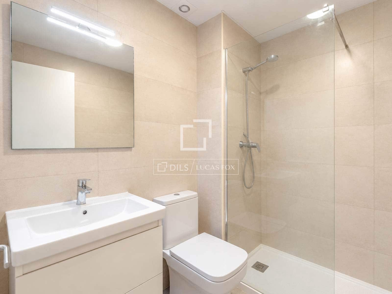 3 soverom Villa til salgs i Valencia by med svømmebasseng garasje - € 749 000 (Ref: 10144895)