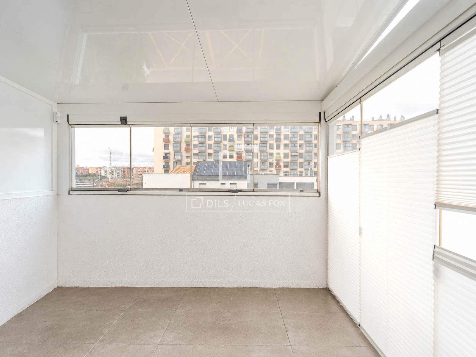 3 soverom Villa til salgs i Valencia by med svømmebasseng garasje - € 749 000 (Ref: 10144895)