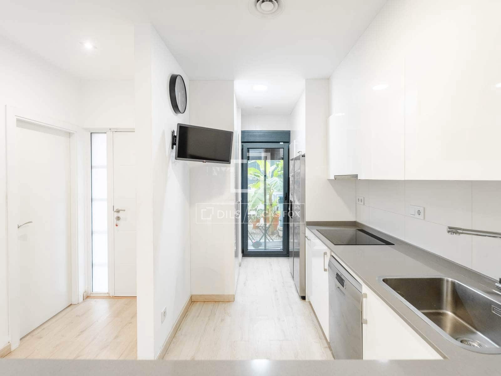 3 soverom Villa til salgs i Valencia by med svømmebasseng garasje - € 749 000 (Ref: 10144895)