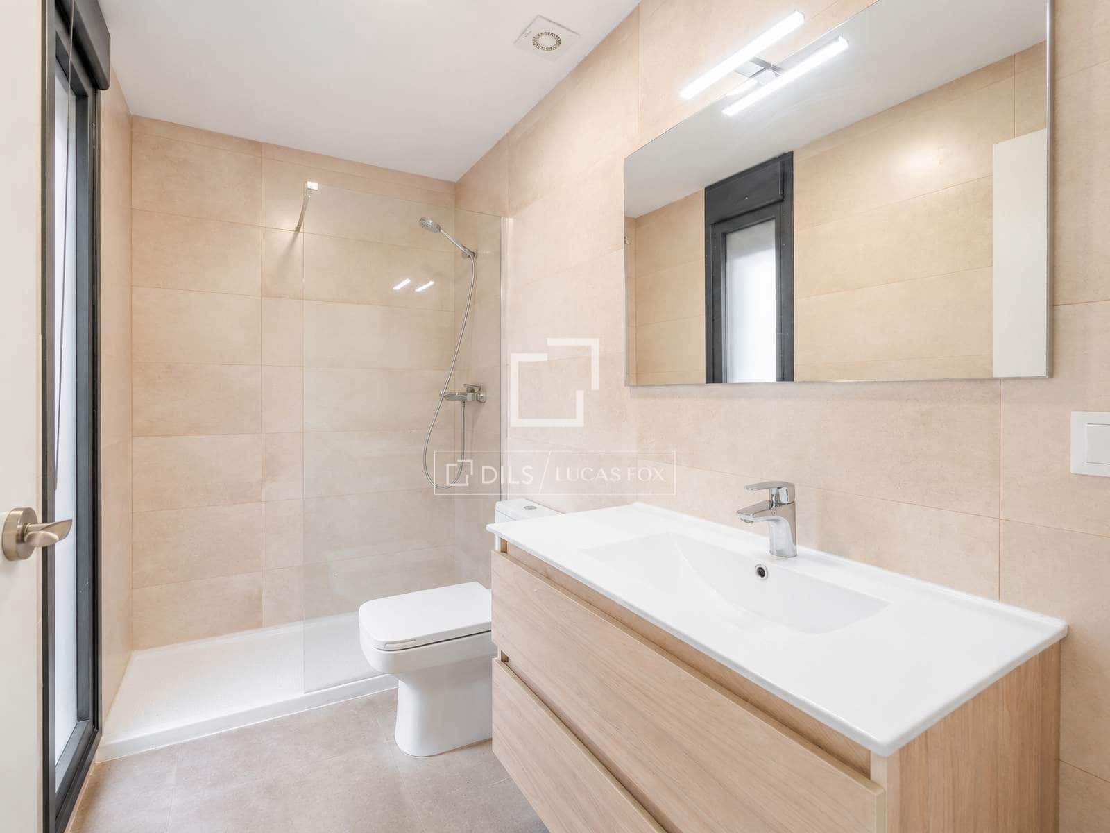 3 soverom Villa til salgs i Valencia by med svømmebasseng garasje - € 749 000 (Ref: 10144895)