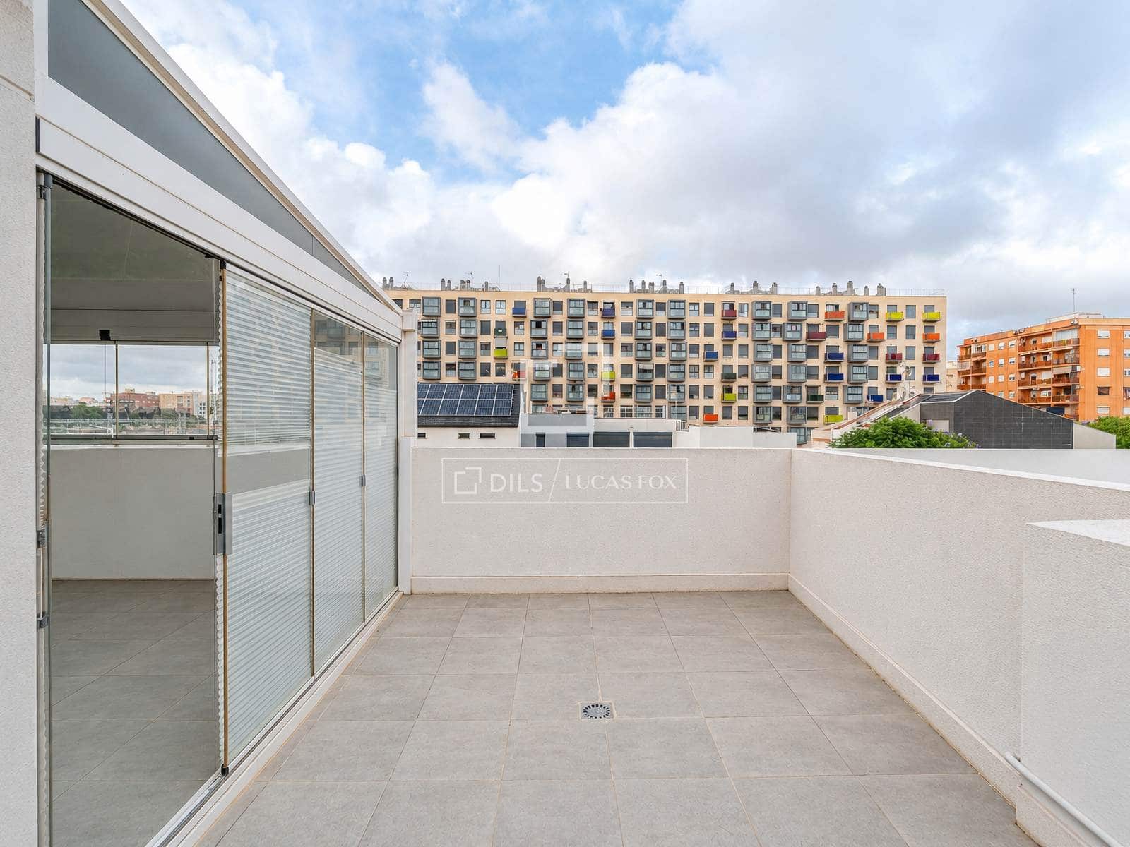 3 soverom Villa til salgs i Valencia by med svømmebasseng garasje - € 749 000 (Ref: 10144895)