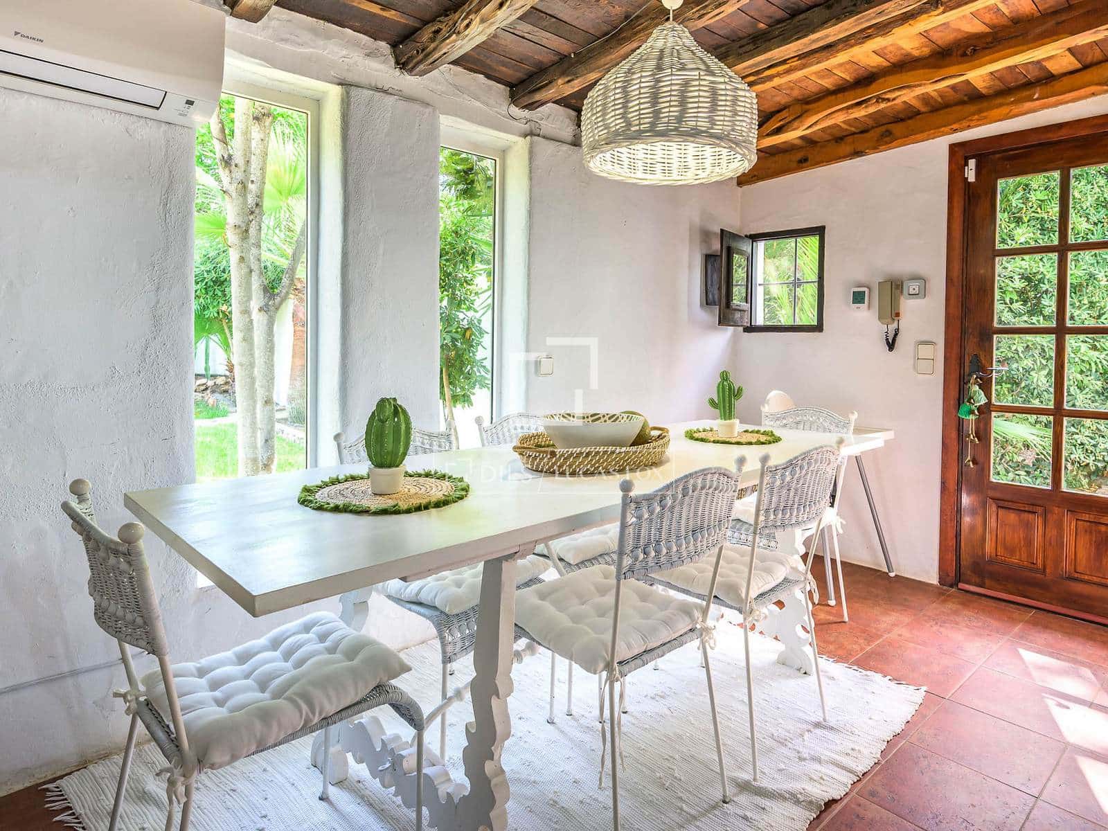 5 makuuhuone Huvila vuokrattavana paikassa Sant Agusti des Vedra mukana uima-altaan 
autotalli - 18 000 € (Ref: 10147442)
