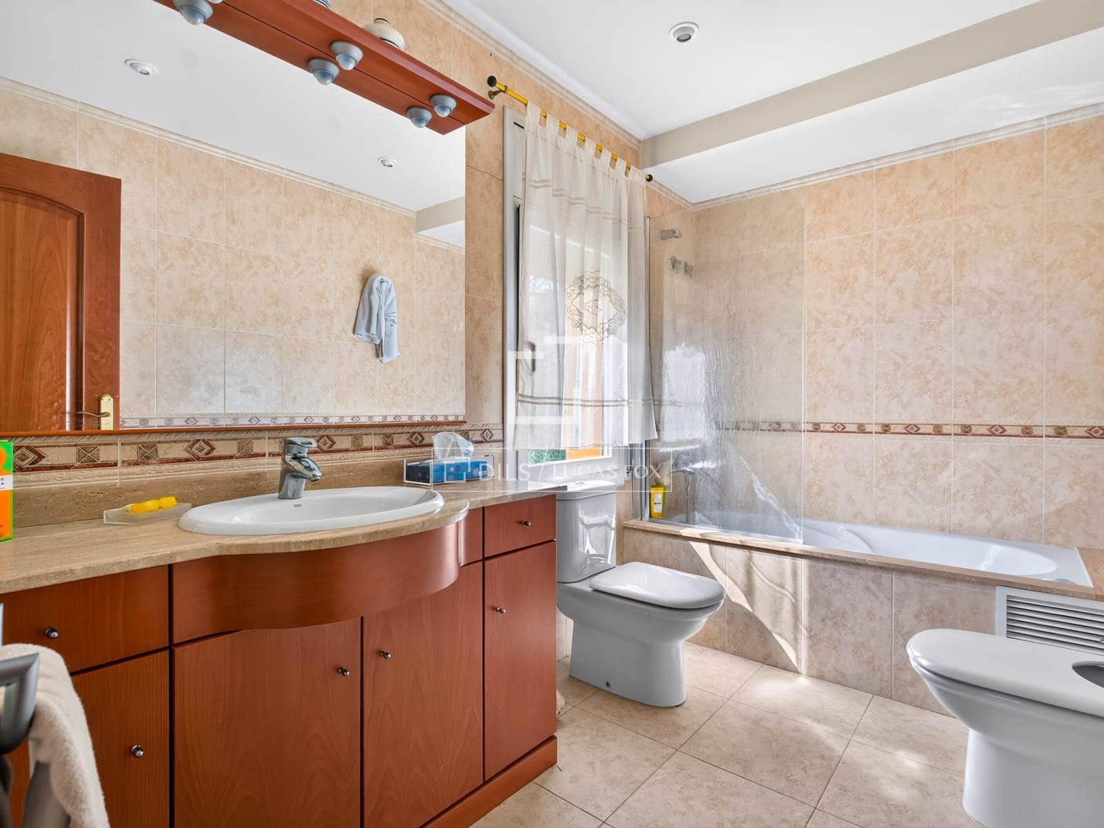 4 sypialnia Willa na sprzedaż w Cabrils z basenem garażem - 1 250 000 € (Ref: 10147443)