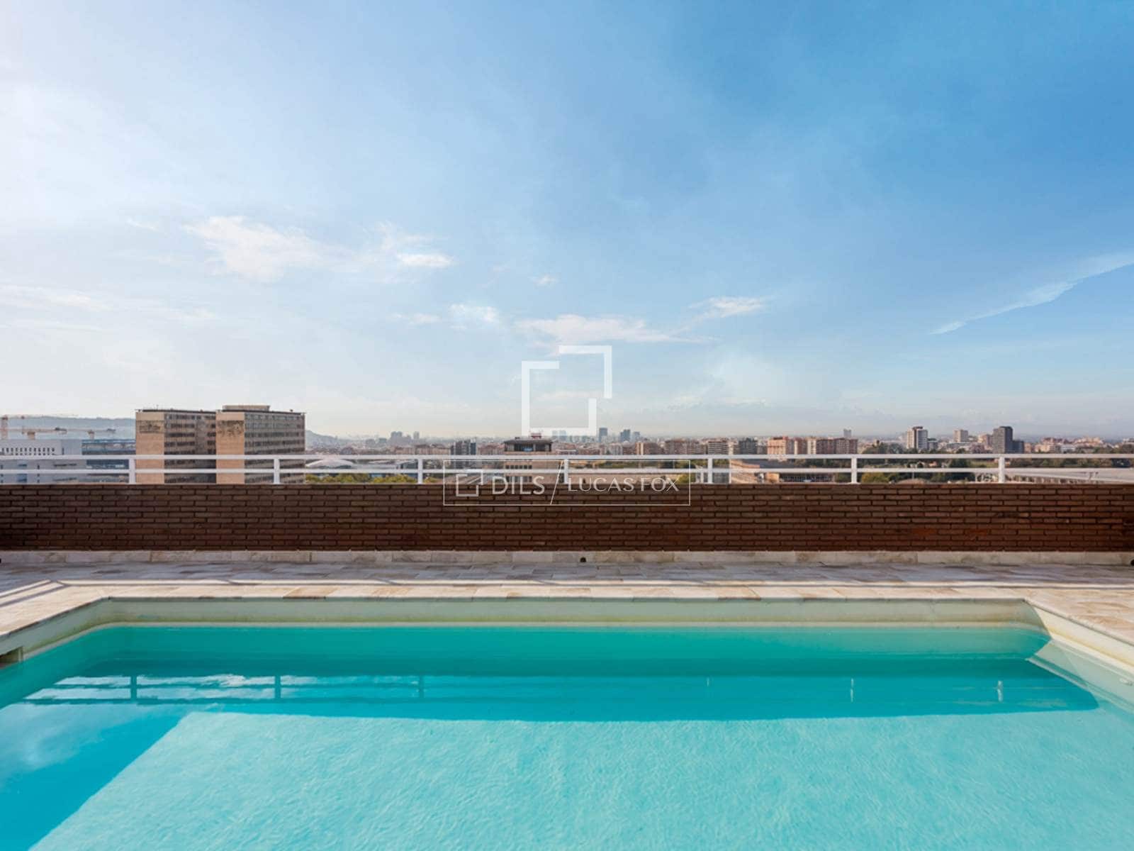 3 soverom Leilighet til salgs i Barcelona by med svømmebasseng garasje - € 870 000 (Ref: 10147921)