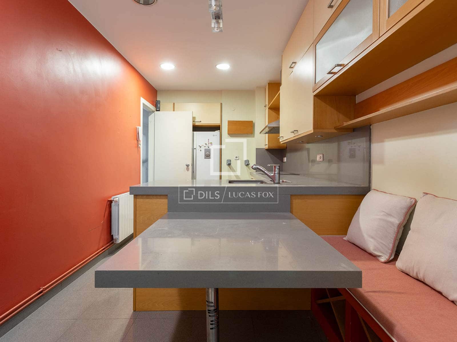3 soverom Leilighet til salgs i Barcelona by med svømmebasseng garasje - € 870 000 (Ref: 10147921)