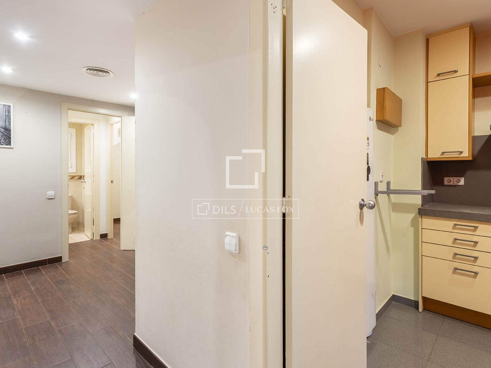 3 soverom Leilighet til salgs i Barcelona by med svømmebasseng garasje - € 870 000 (Ref: 10147921)